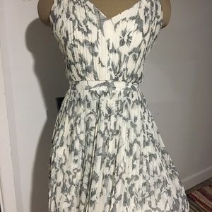 White and grey (birdsprint) midi/maxi dress